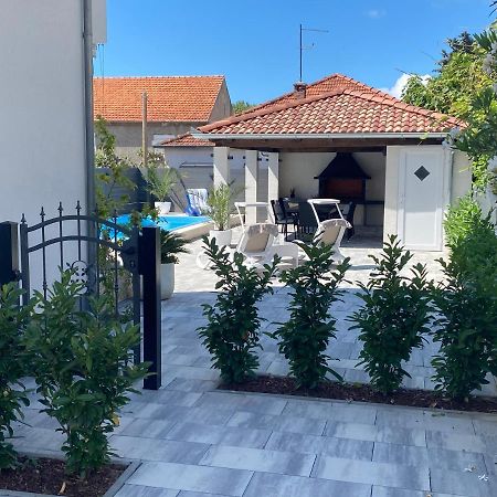 Breitling Apartments With Pool Biograd na Moru Kültér fotó