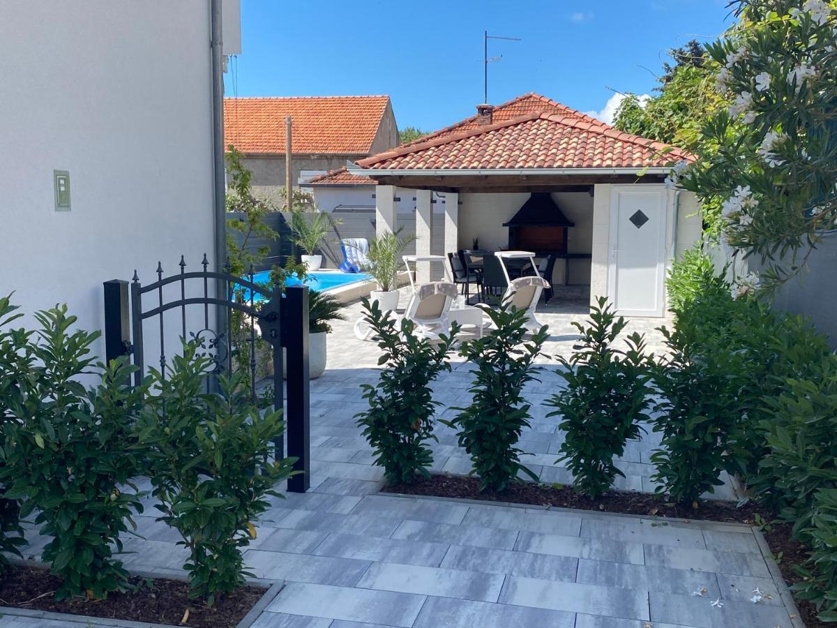 Breitling Apartments With Pool Biograd na Moru Kültér fotó