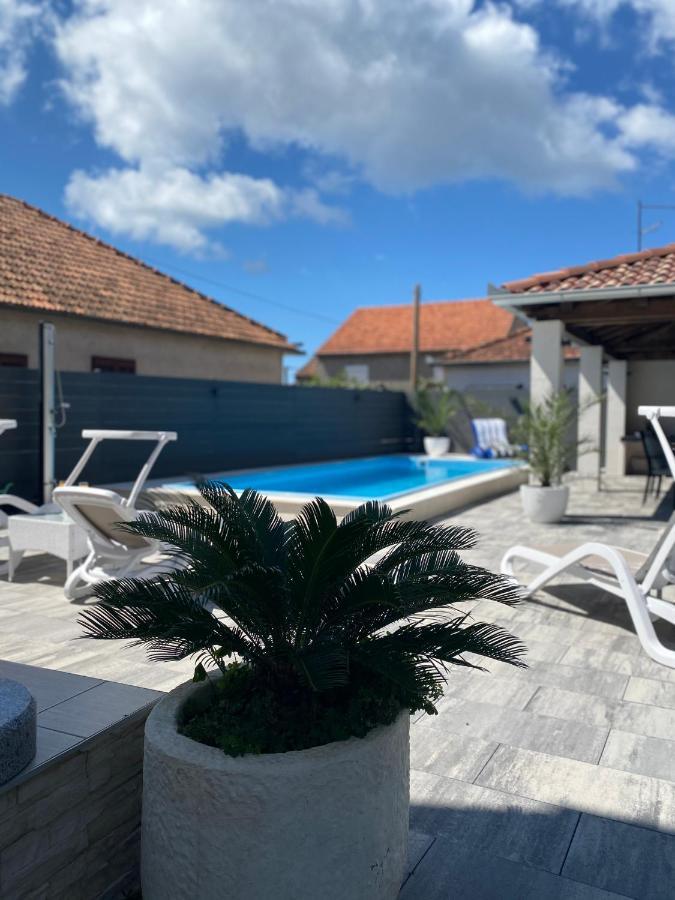 Breitling Apartments With Pool Biograd na Moru Kültér fotó