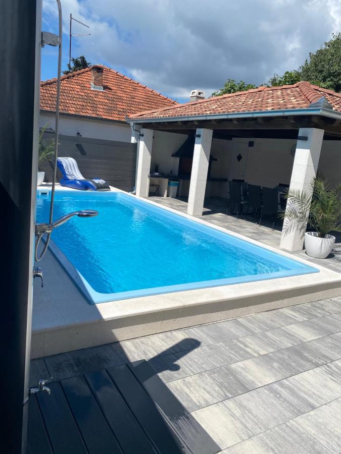 Breitling Apartments With Pool Biograd na Moru Kültér fotó