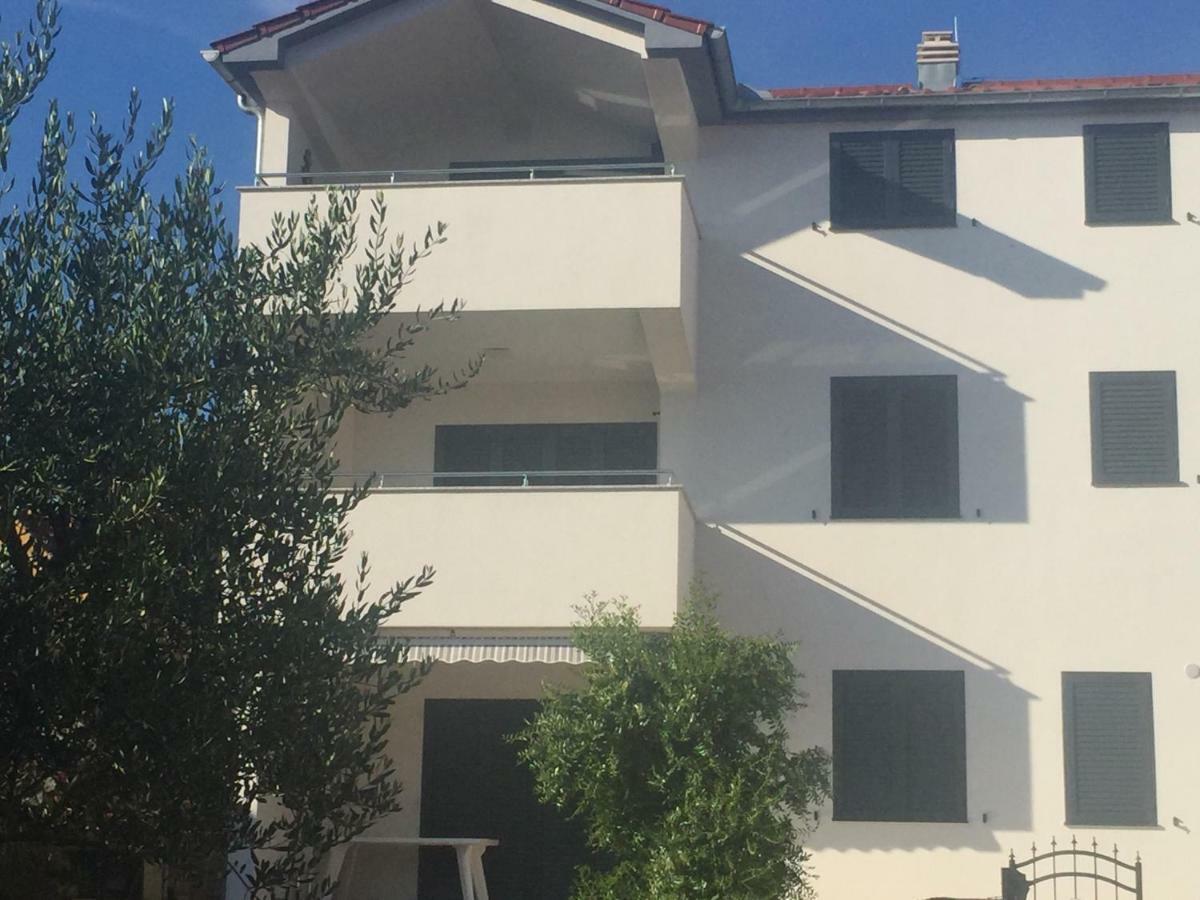 Breitling Apartments With Pool Biograd na Moru Kültér fotó