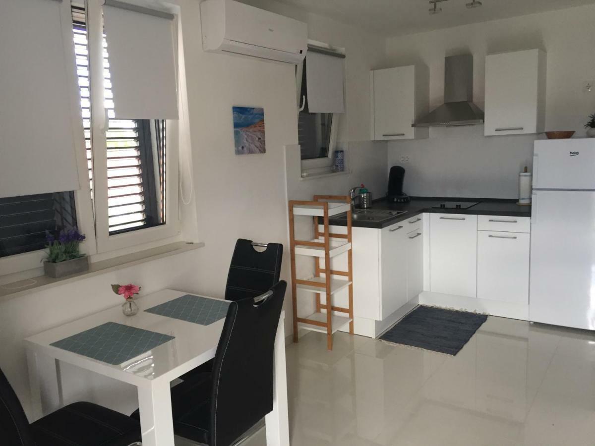 Breitling Apartments With Pool Biograd na Moru Kültér fotó