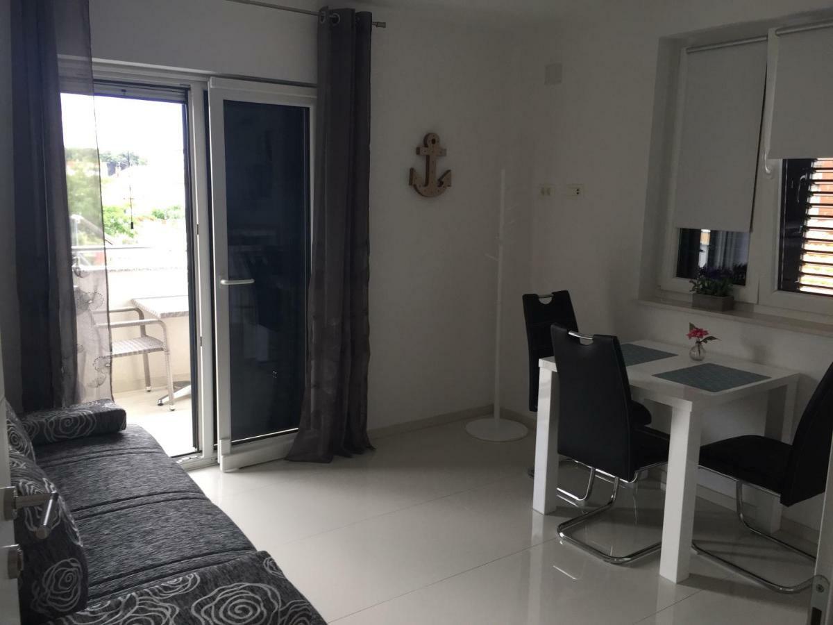 Breitling Apartments With Pool Biograd na Moru Kültér fotó